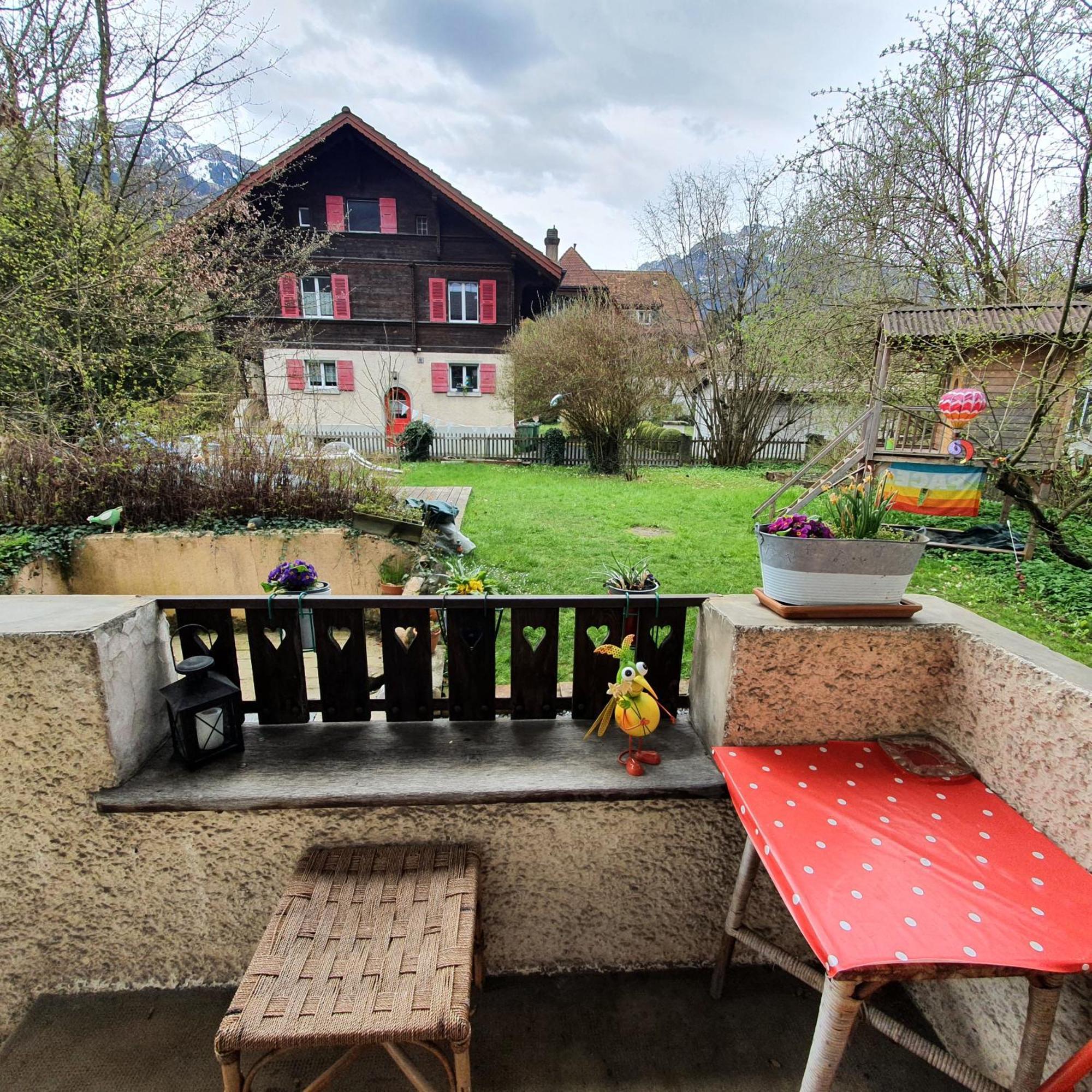 Zentral Gelegene Wohnung Mit Grossem Garten Интерлакен Экстерьер фото