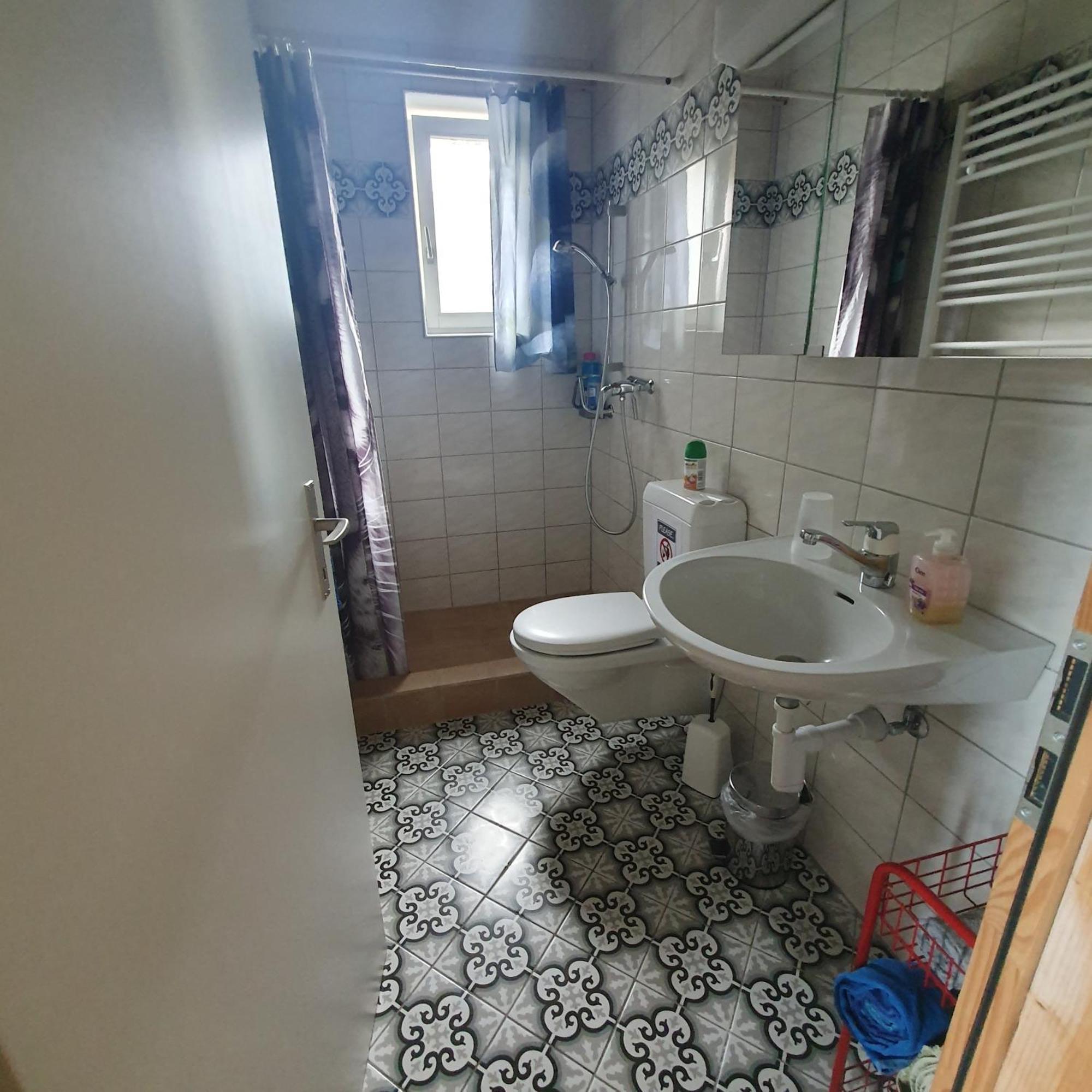 Zentral Gelegene Wohnung Mit Grossem Garten Интерлакен Экстерьер фото